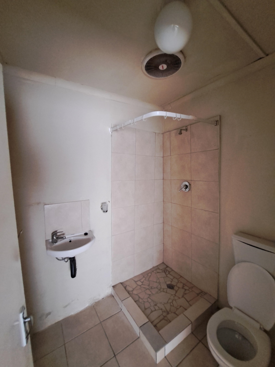 5 Bedroom Property for Sale in Ezibeleni Eastern Cape